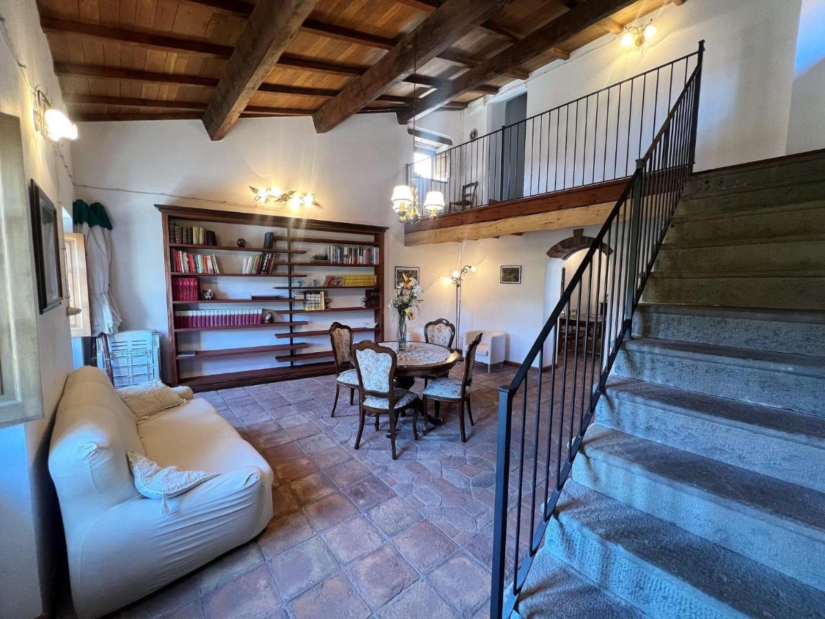 Villa Ancient Farmhouse With Private Heated Hot Tub And Pool Casola in Lunigiana Exterior foto